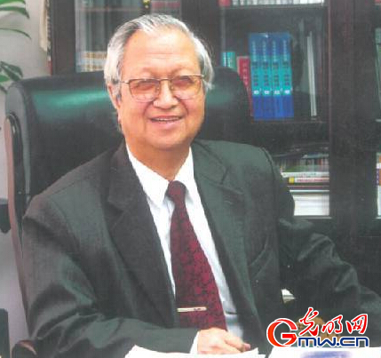 刘柏龄 刘柏龄