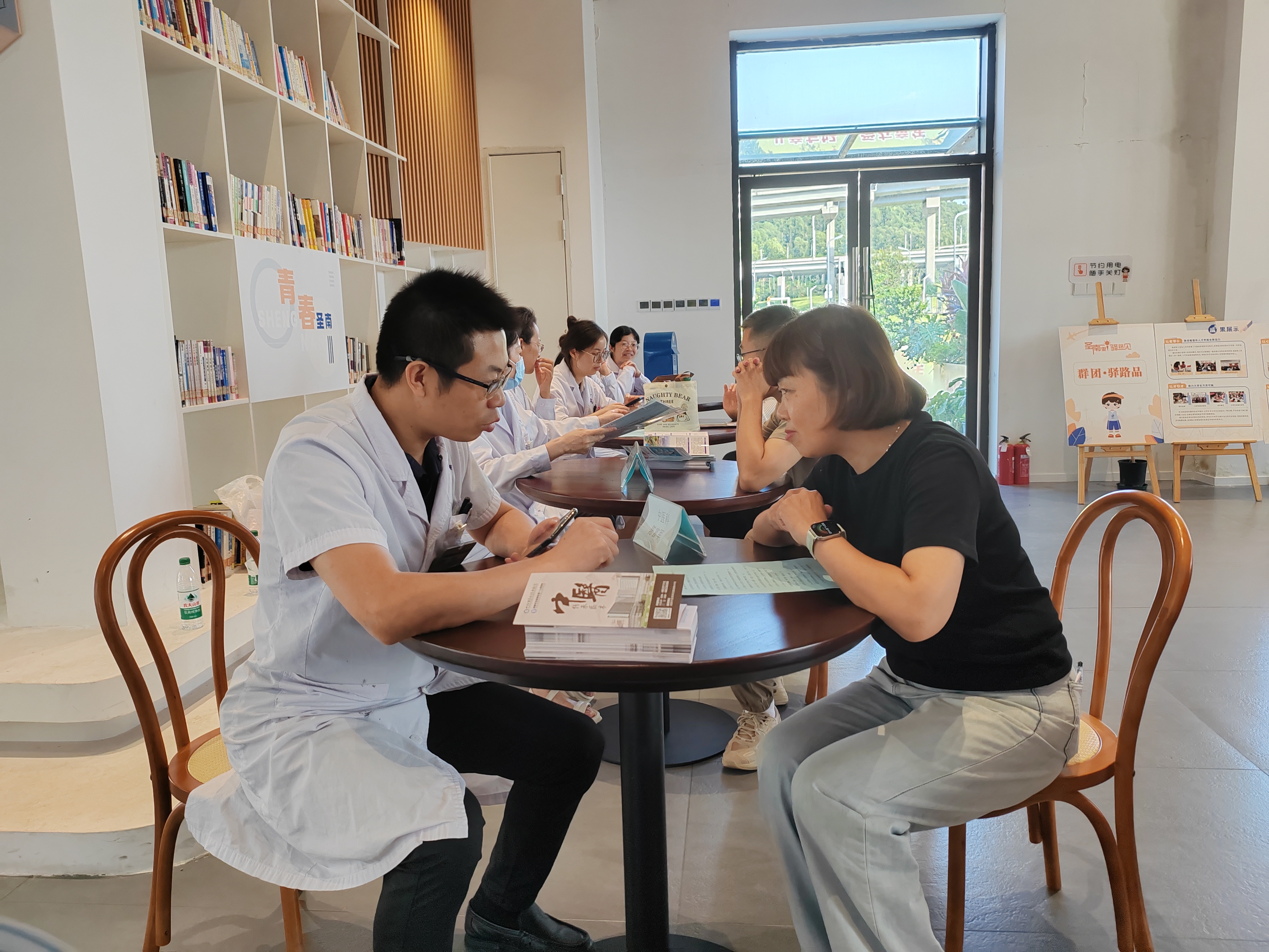 龙泉驿区同安街道举办老年人慢性病管理科普讲座——提升居民健康认知与保健意识