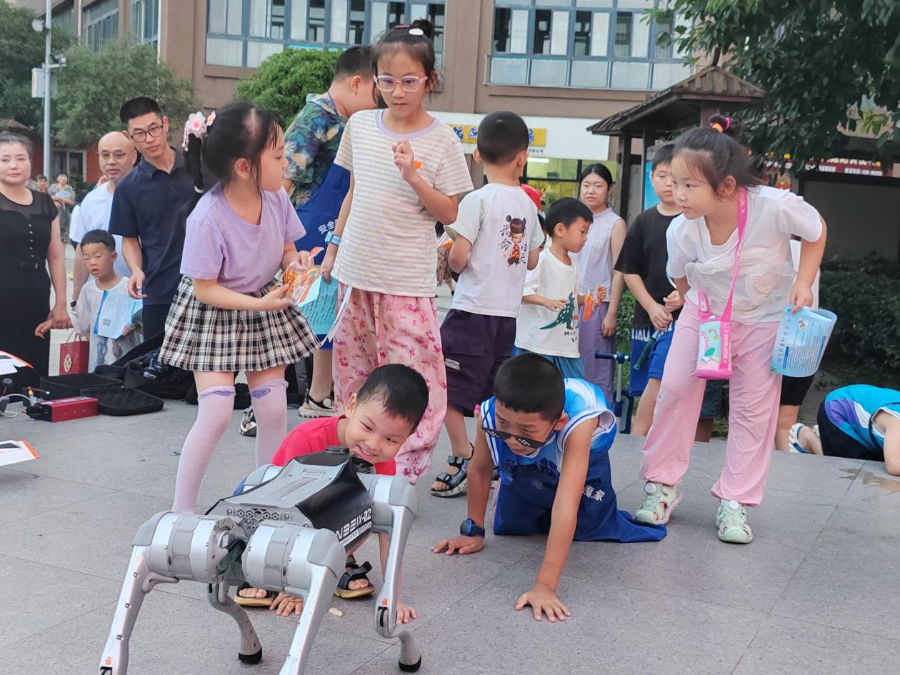 龙泉驿区同安街道举办“逐梦科学路”科普活动 提升居民科学素养与安全意识