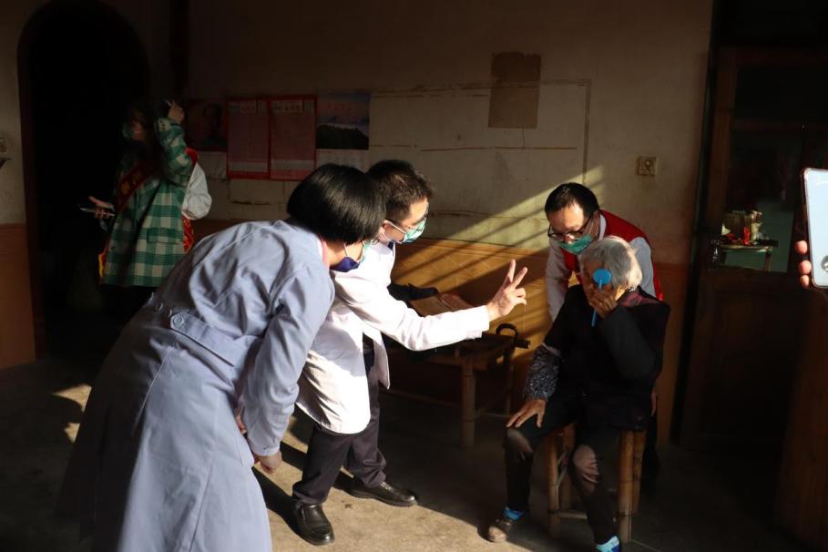 吴松一：践行“两个百分百”行医哲学，诠释医者温度