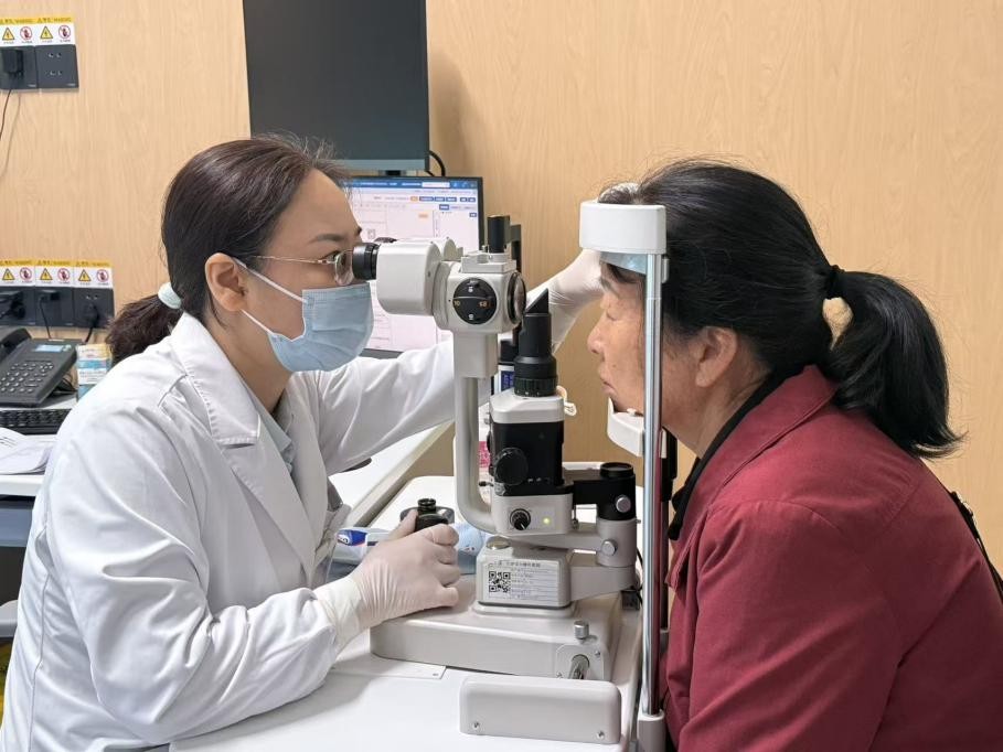 爱尔眼科将拥军基因融入血脉,以光明守护致敬最可爱的人 爱尔眼科将拥军基因融入血脉,以光明守护致敬最可爱的人