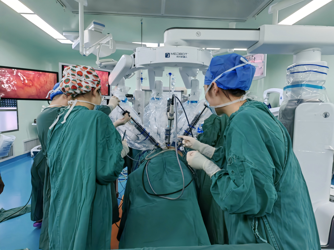 千里眼+万能手,首例鲁沪远程机器人手术成功完成